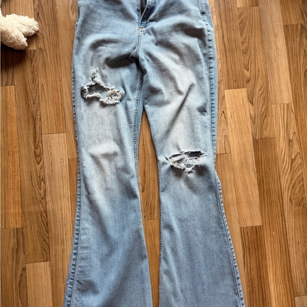 Hollister 9L Light Blue Flare Jeans with Distressed Details